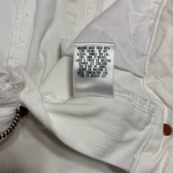 VTG Guess White Denim Skirt With Flared Mermaid-Style Bottom size 24 - Picture 8 of 10